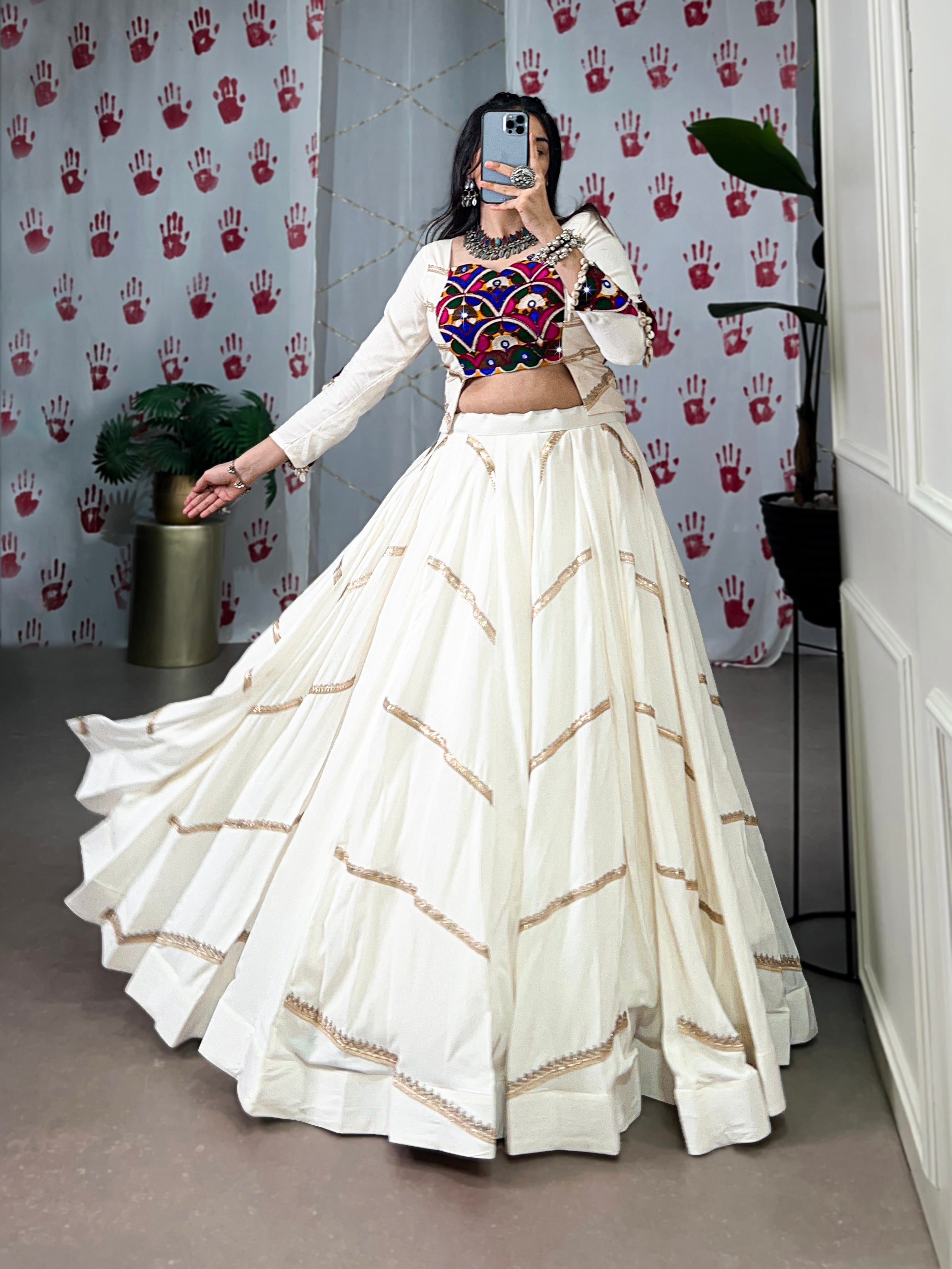 WHITE GAMTHI WORK NAVRATRI LEHENGA