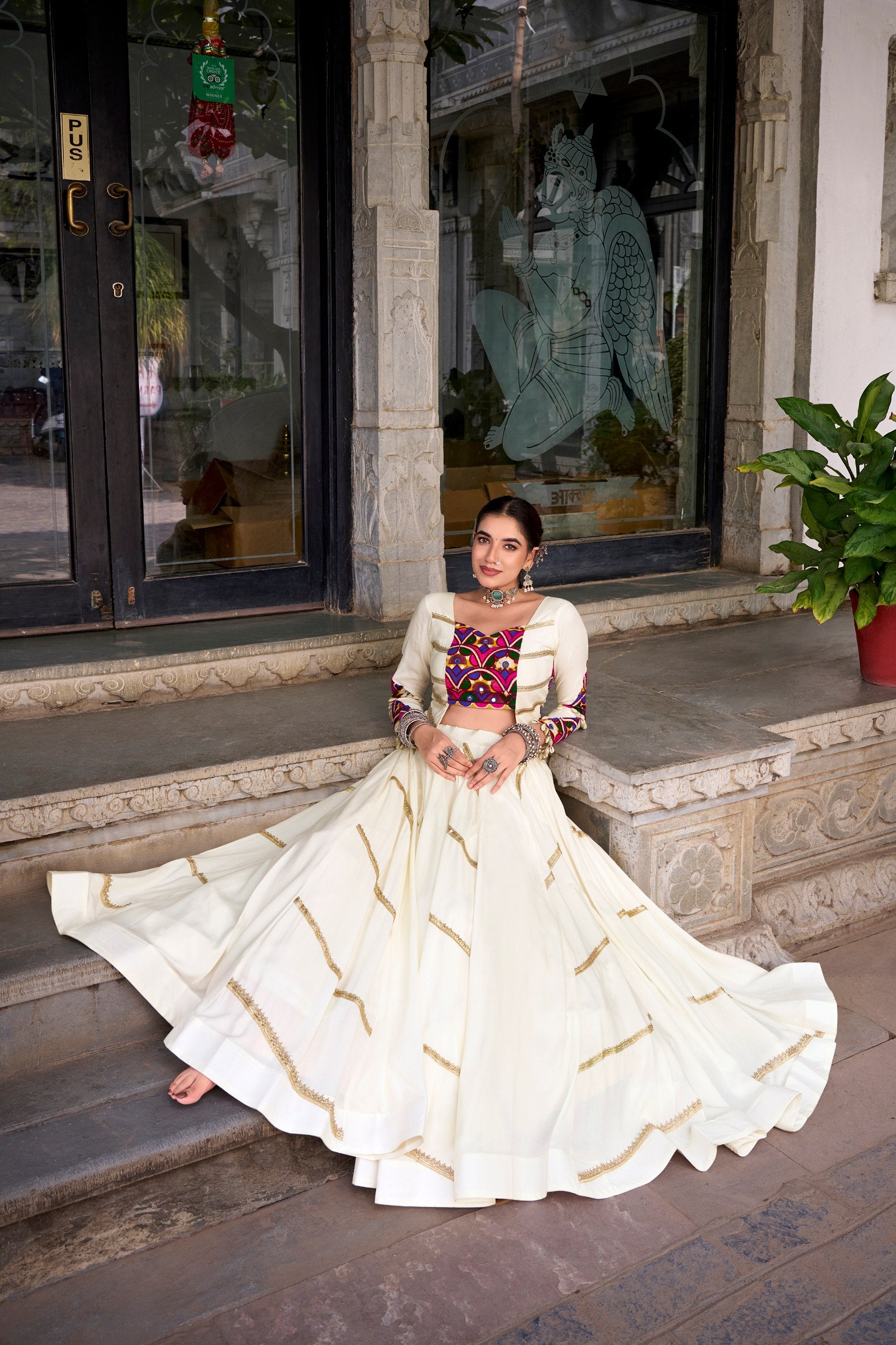 WHITE GAMTHI WORK NAVRATRI LEHENGA